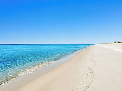 Windemere #1202 | Gulf Views + Pool & Hot Tub!