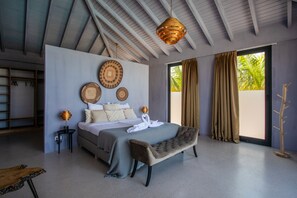 5 bedrooms, in-room safe, desk, iron/ironing board - Fantastic luxurious villa with the most amazing panoramic view! (Jan Thiel)