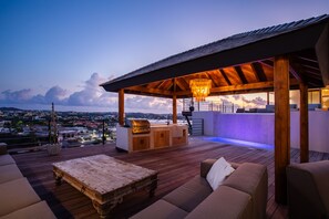 Terrace/patio - Fantastic luxurious villa with the most amazing panoramic view! (Jan Thiel)