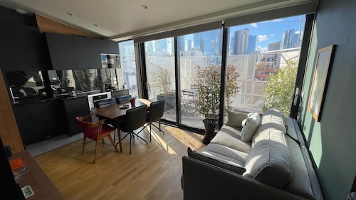 Charming apartment with sunny terrace 10 minutes' walk from La Défense