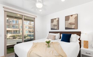 4 bedrooms, iron/ironing board, WiFi, bed sheets