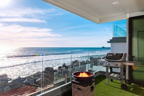 Property grounds - Stunning Beachfront Haven P835-2 (Oceanside)