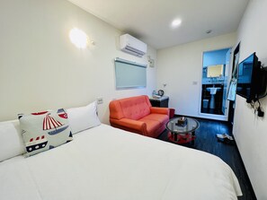 Standard Double Room | Free minibar, free WiFi, bed sheets