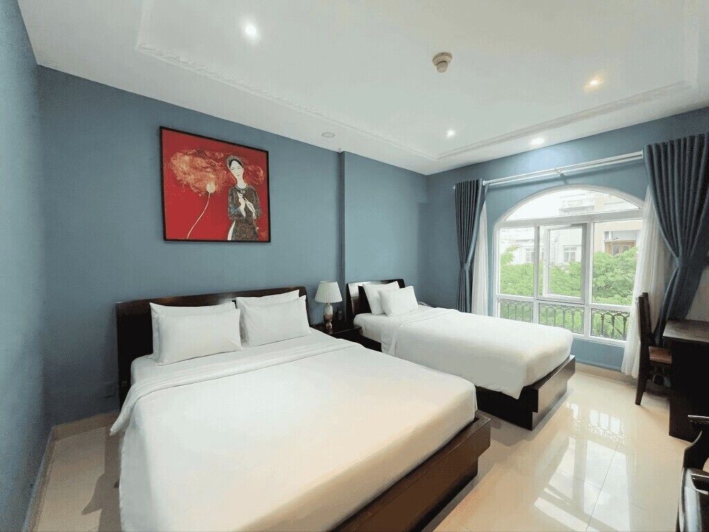 Phòng 3 Cao cấp | Bộ đồ giường cao cấp, két bảo mật tại phòng, bàn 