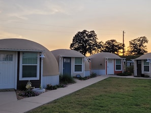 Exterior - Country Dome Suites (Bellville)