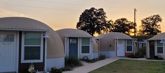 Country Dome Suites