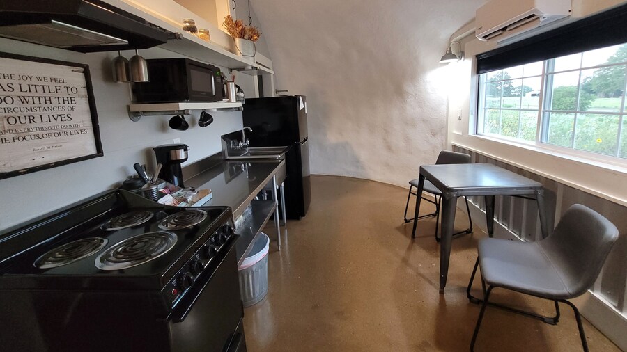 Country Dome Suites
