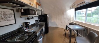 Country Dome Suites
