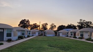 Unclassified image, 4 of 10, button - Country Dome Suites (Bellville)