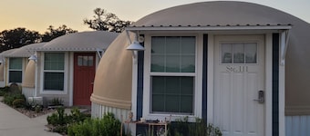 Country Dome Suites