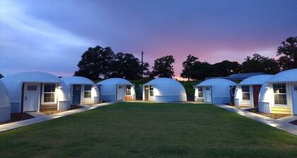 Country Dome Suites