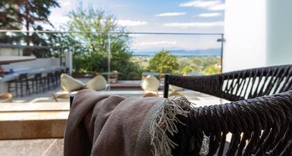 ACRO Upscale Residences