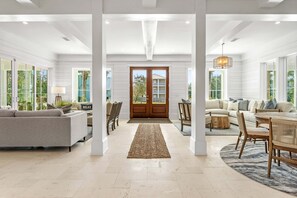 Interior - 1 Min. to Beach. Private Pool, LSV, Outdoor Fireplace, Elevator -Must See! (Santa Rosa Beach)