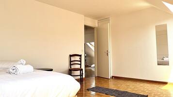 1 bedroom, individually decorated, individually furnished, free WiFi
