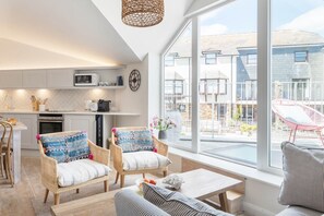 Interior - The Old Lobster Pot -  a beautiful, luxury waterfront cottage in the centre of Salome (Salcombe)
