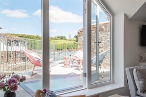Interior - The Old Lobster Pot -  a beautiful, luxury waterfront cottage in the centre of Salome (Salcombe)