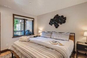 3 dormitorios, tabla de planchar con plancha, cuna de viaje y wifi