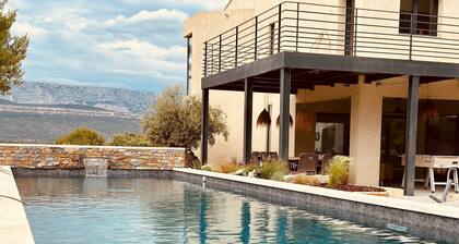 Bastide Piscine Sainte Victoire 10 min Aix, 20 min Cassis