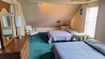 Comfort Shared Dormitory, Women only | Individually decorated, individually furnished, free WiFi, bed sheets