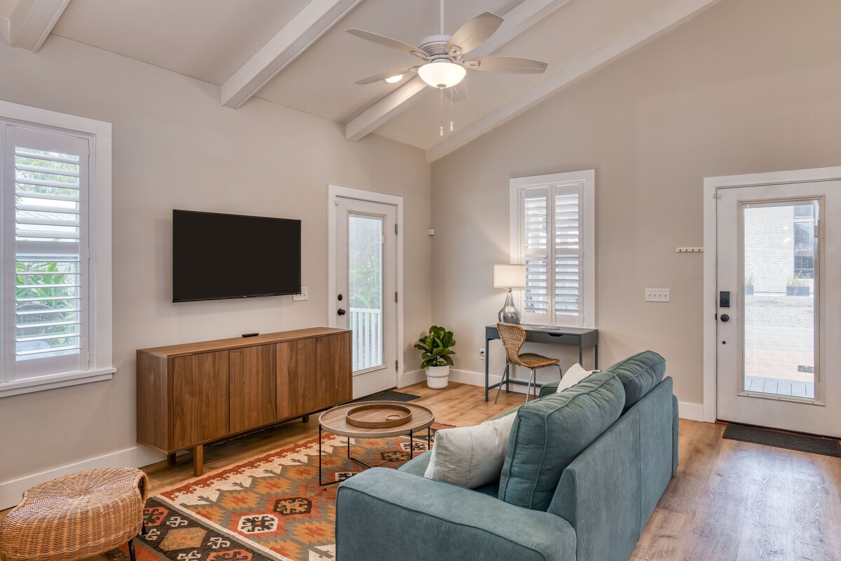 Photo 13 of Location! Stylish Downtown Cottage...Walk to everything!
