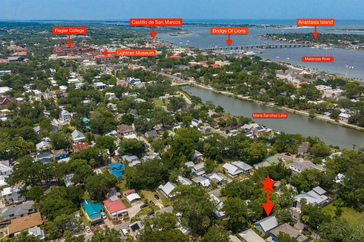 Photo 25 of Location! Stylish Downtown Cottage...Walk to everything!