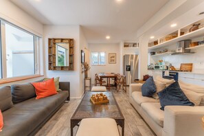 Téléviseur connecté, foyer, livres