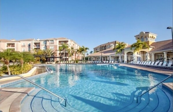 Outdoor pool, a heated pool