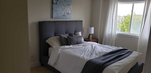 4 bedrooms, free WiFi, bed sheets