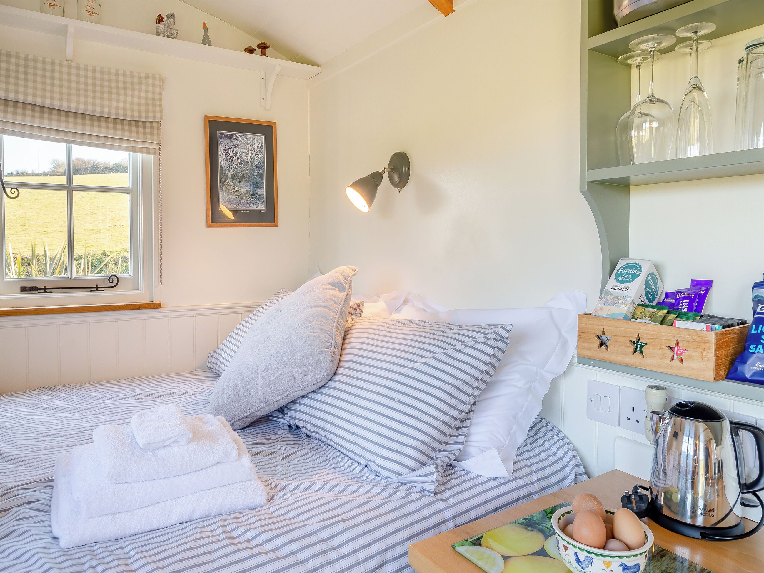 1 bedroom, WiFi (free), bed sheets