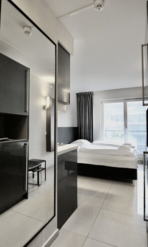 Desk, laptop workspace, free WiFi, bed sheets - Super Stay Hotel Oslo (Oslo)