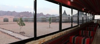 Wadi rum boutique camp & jeep tour 