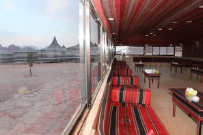 2 bedrooms - Wadi rum boutique camp & jeep tour  (Wadi Rum)