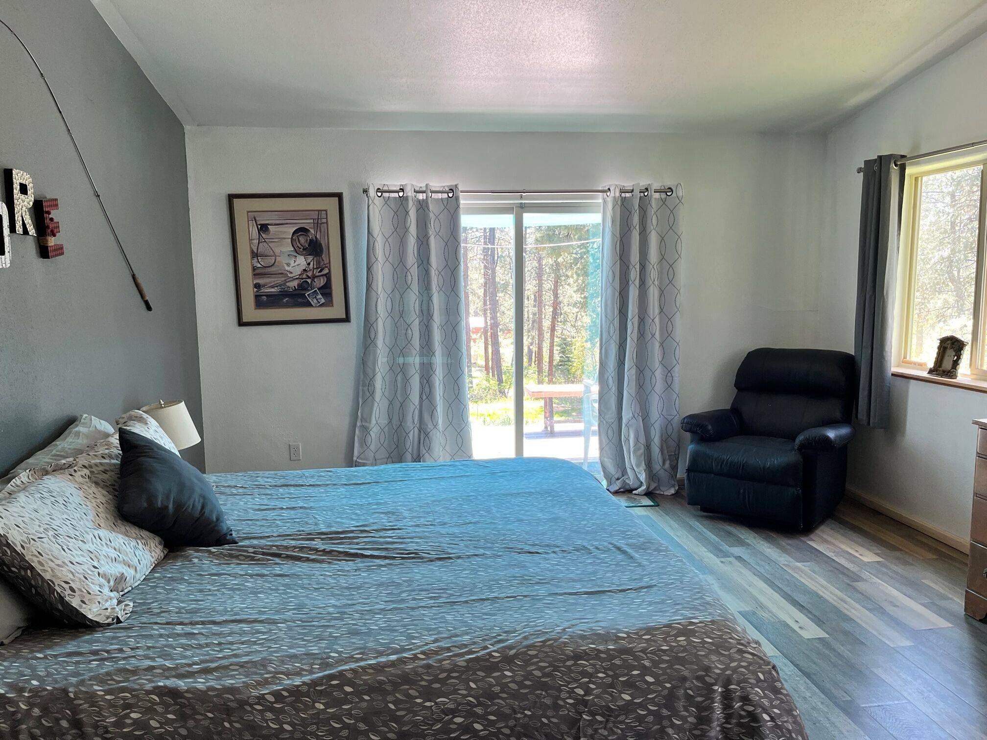 3 bedrooms, travel crib, free WiFi, bed sheets