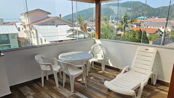 全景公寓 | 客廳 | 平面電視