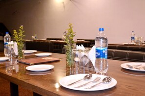 Restaurant - Rudraksh Hotel & Restaurant (Kumbhalgarh)