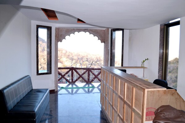 Reception - Rudraksh Hotel & Restaurant (Kumbhalgarh)