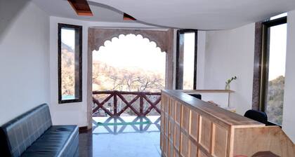 Rudraksh Hotel & Restaurant