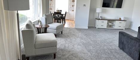 Smart TV, DVD player