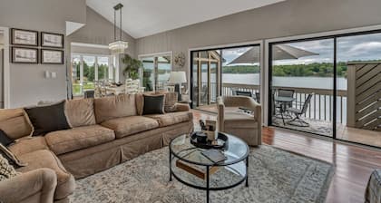 Penthouse View - Smith Mountain Lake
