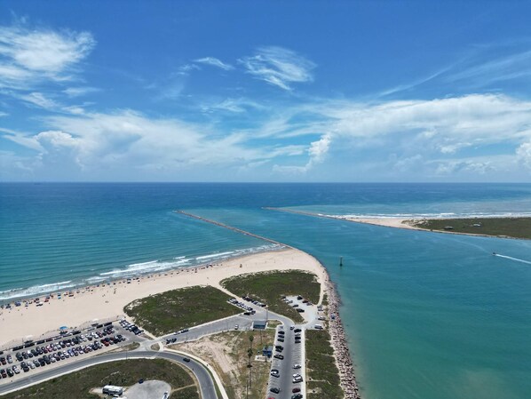 Beach nearby - Landfall 22 (1-Bedroom Home) with Pool by RedAwning (South Padre Island)