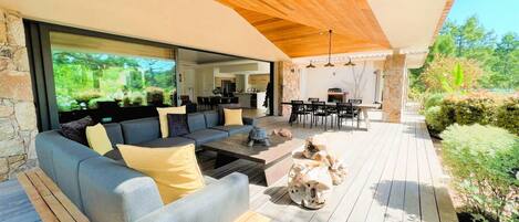 Restauration extérieure