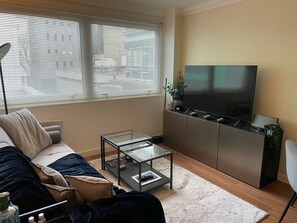 Smart TV, stereo