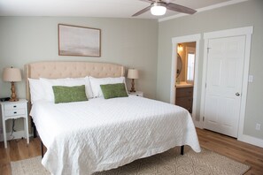 4 Schlafzimmer, Schreibtisch, Reisekinderbett, kostenloses WLAN