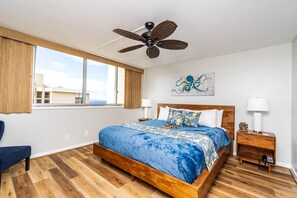 2 bedrooms, desk, iron/ironing board, free WiFi