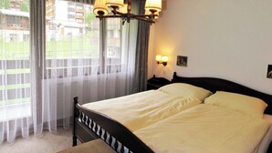 Room - Kontiki by Interhome (Saas-Fee)