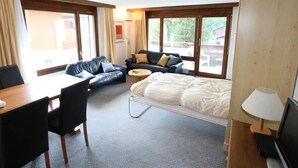 Unclassified image, 3 of 18, button - Kontiki by Interhome (Saas-Fee)