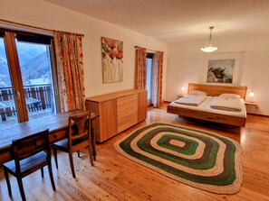 4 bedrooms, Internet