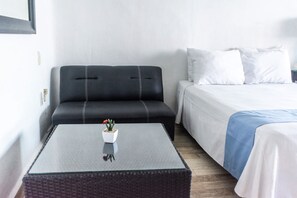 1 camera, Wi-Fi, lenzuola