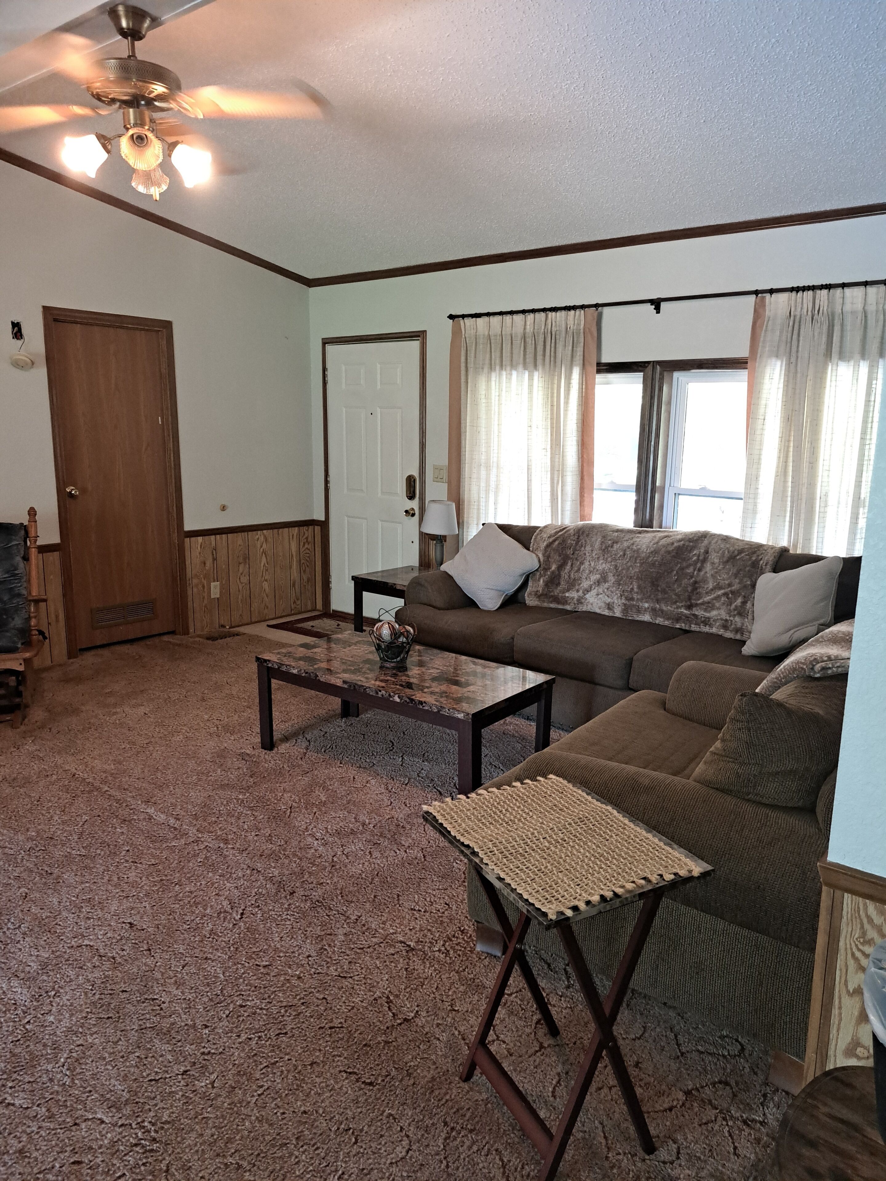 Smart TV, DVD player, books, video library