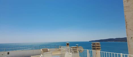 شرفة/رواق